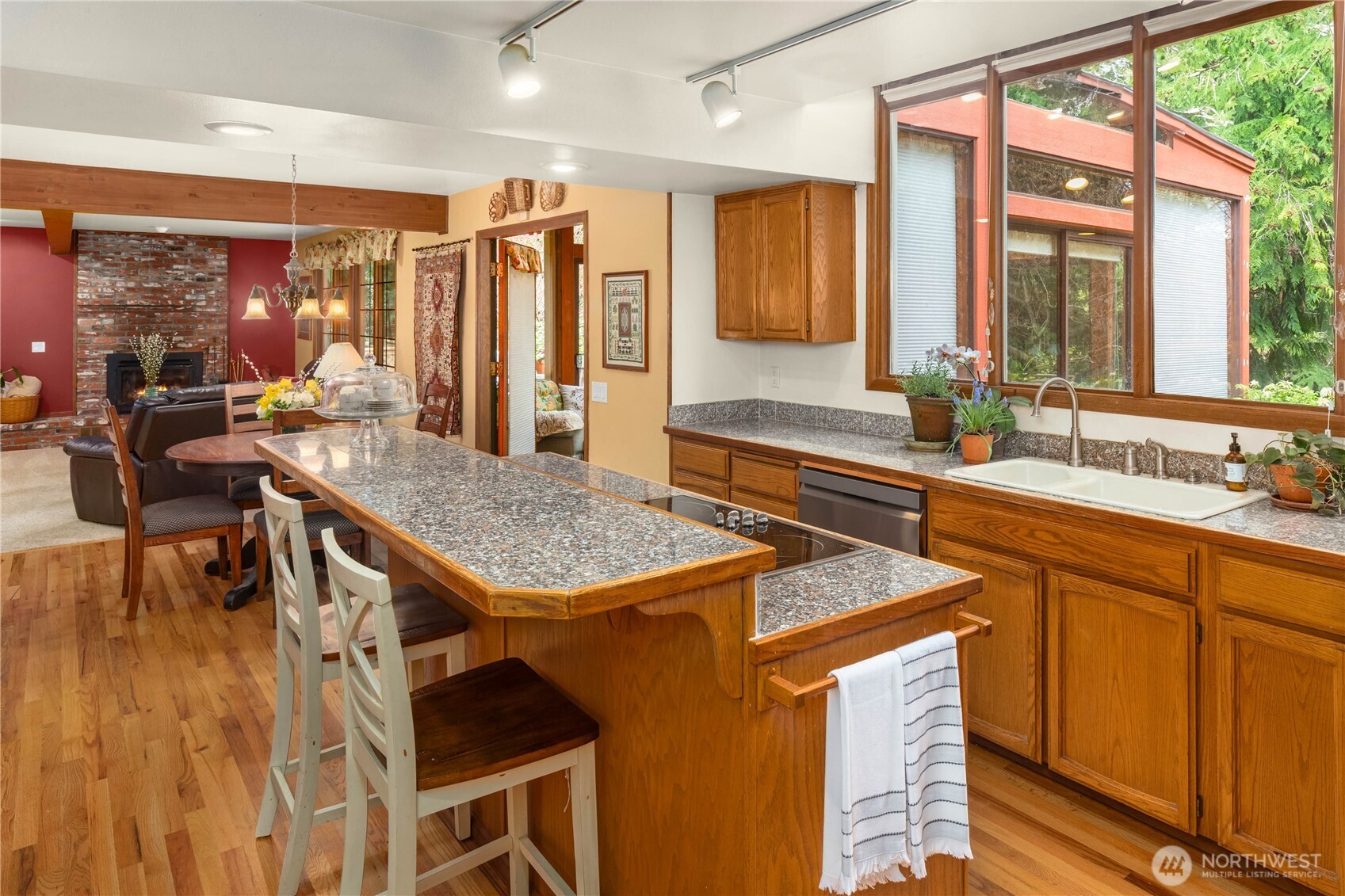 17248 NE 125th Street , Redmond, WA 98052