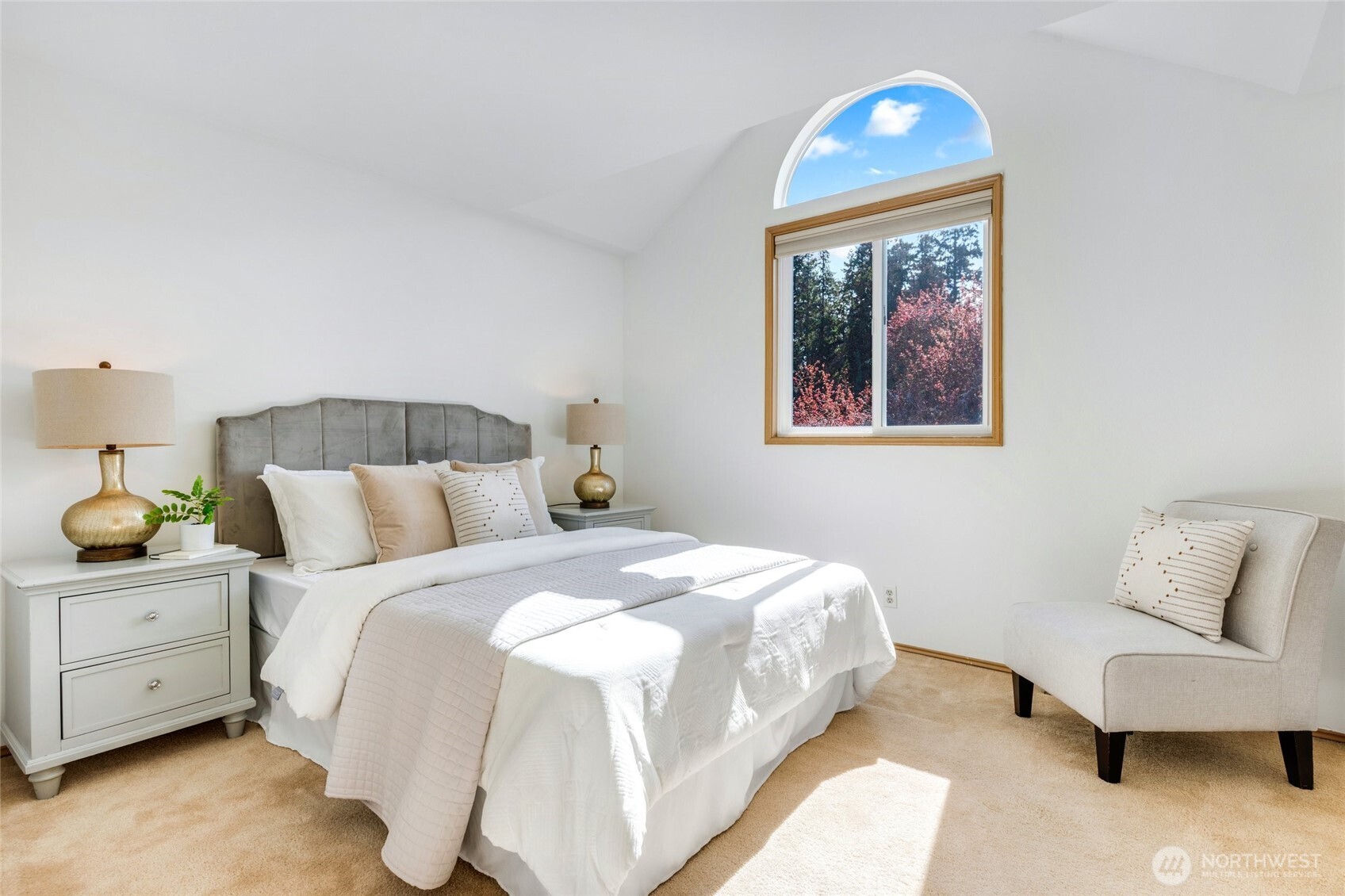 12726 52nd Place W, Mukilteo, WA 98275-5506