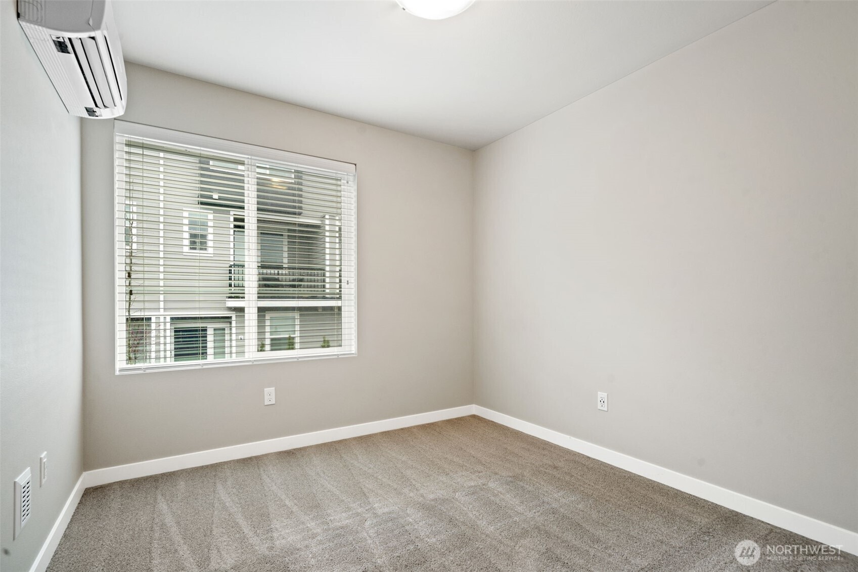 18829 67th Drive NE #6, Kenmore, WA 98028