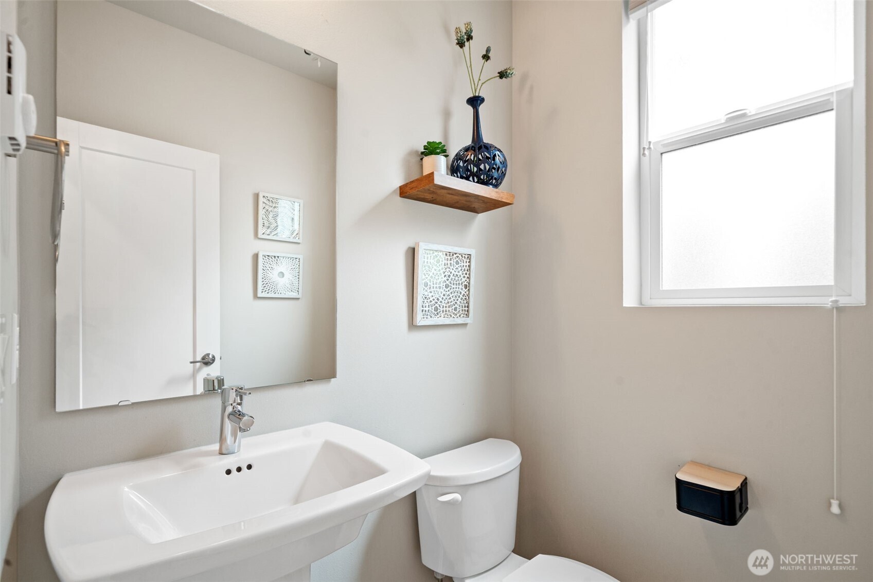 18829 67th Drive NE #6, Kenmore, WA 98028