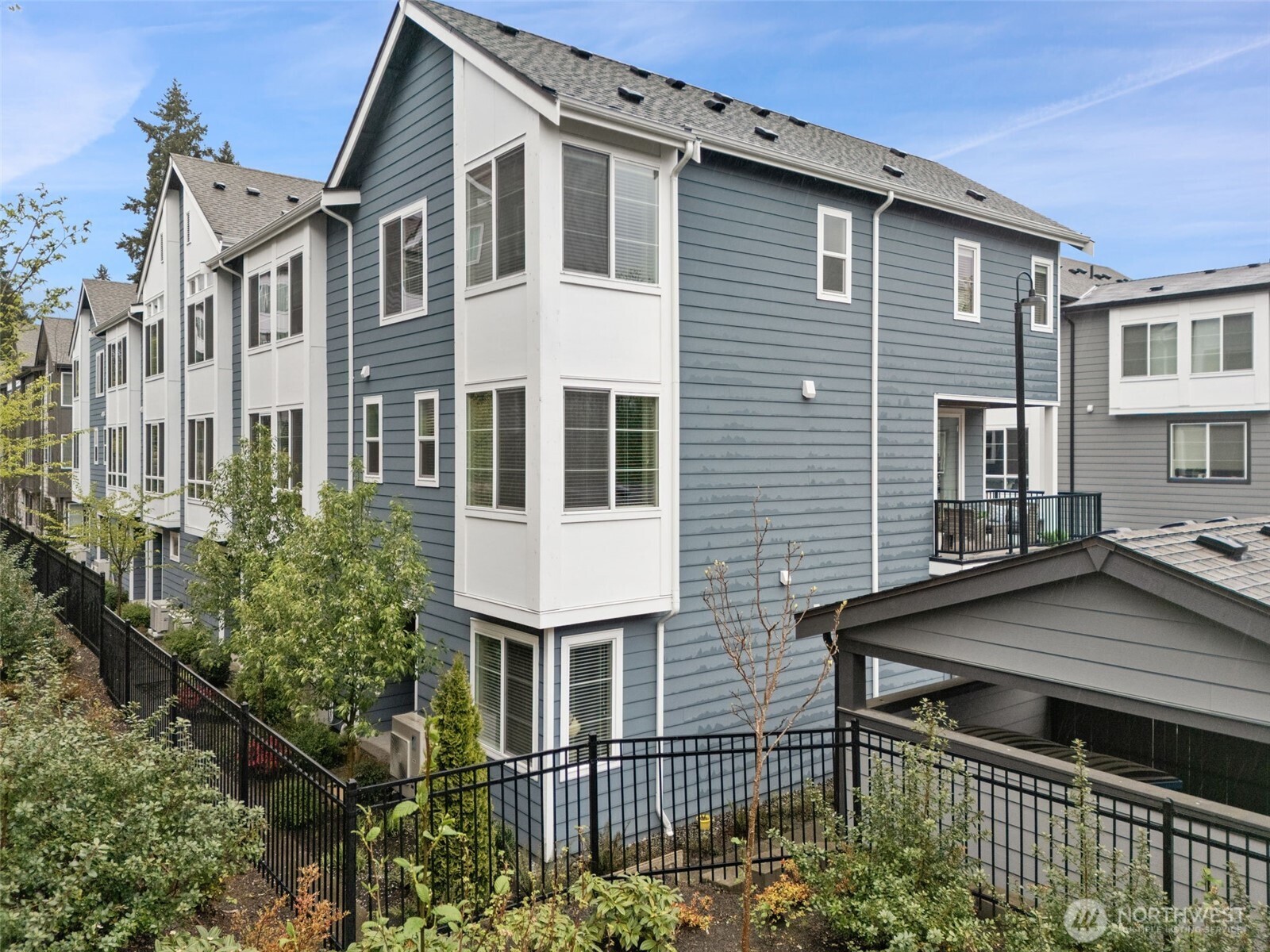 18829 67th Drive NE #6, Kenmore, WA 98028