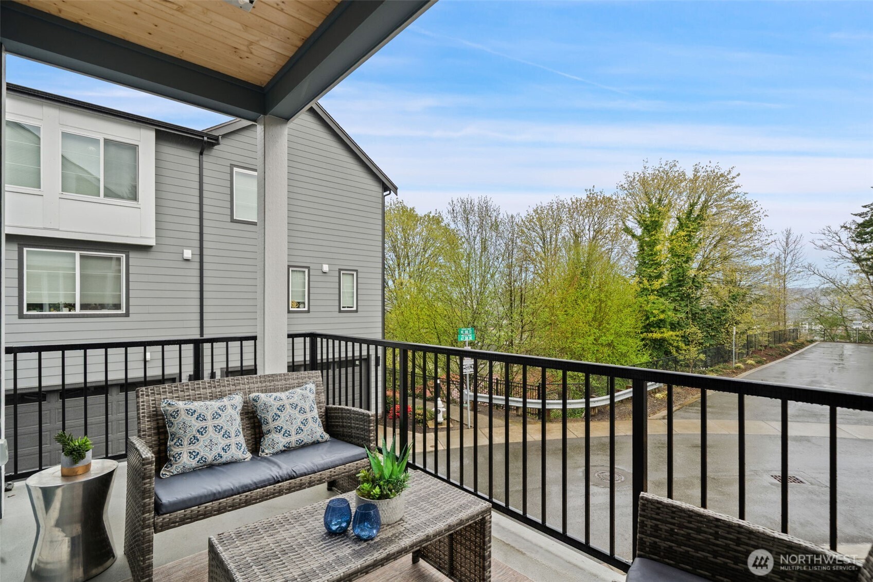 18829 67th Drive NE #6, Kenmore, WA 98028