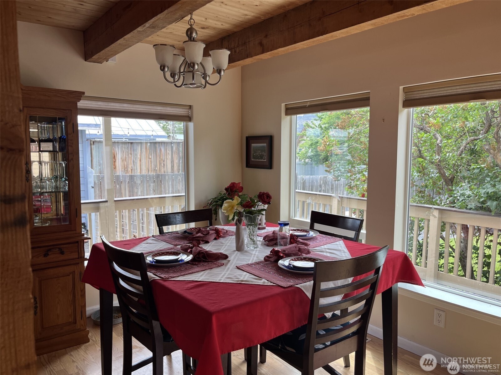 742 SW Chukar Place , Quincy, WA 98848