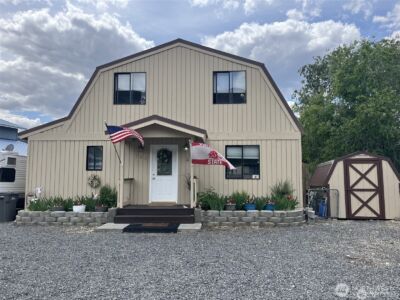 742 SW Chukar Place , Quincy, WA 98848 - Photo 2
