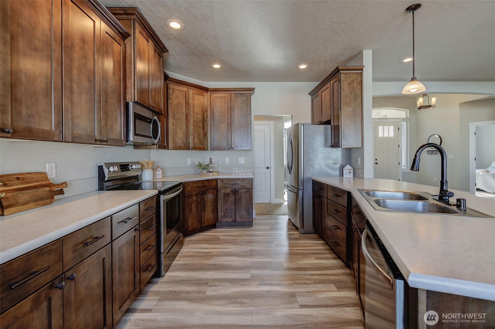 415 SW R Street , Quincy, WA 98848