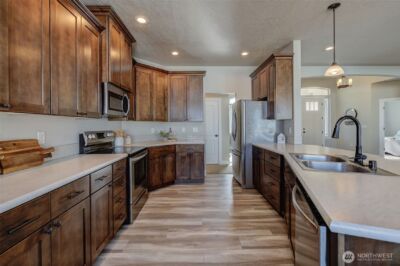 415 SW R Street , Quincy, WA 98848 - Photo 11