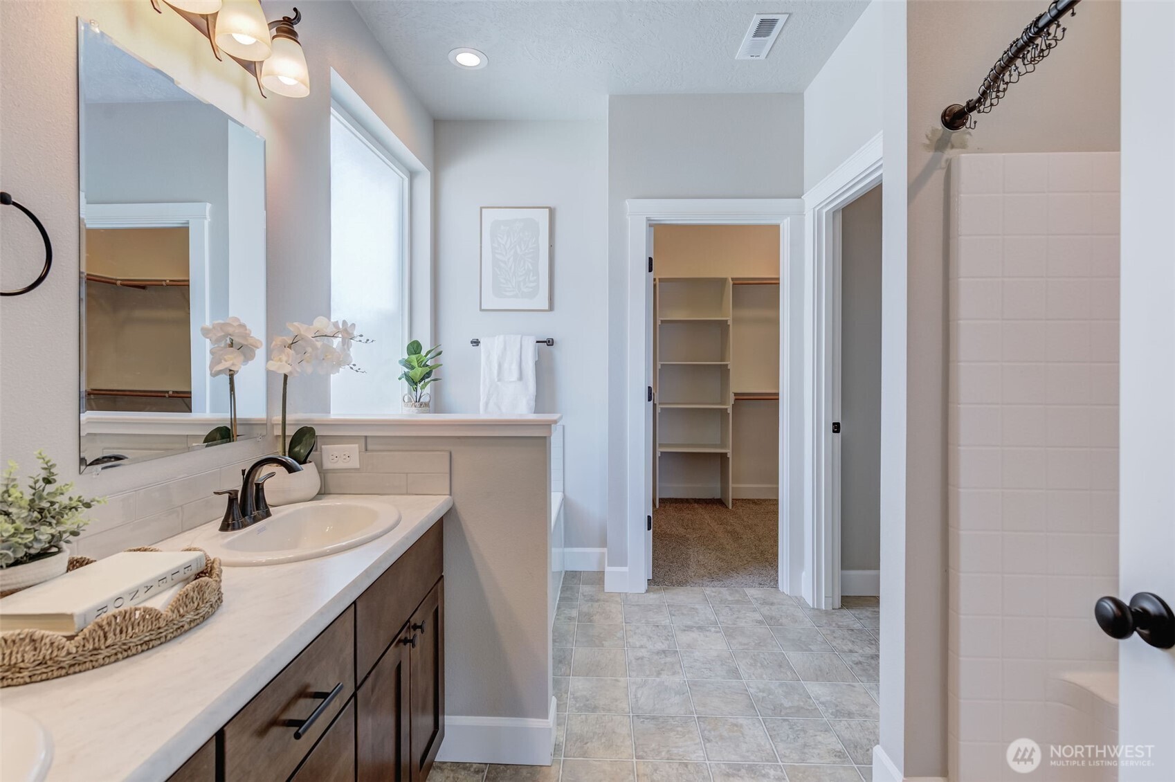 415 SW R Street , Quincy, WA 98848