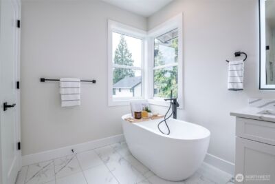 12648 NE 80th Street , Kirkland, WA 98033 - Photo 26