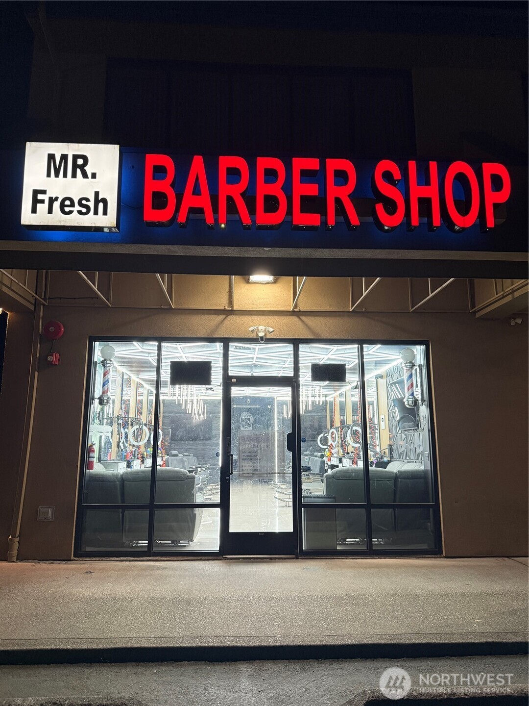 1601 W Meeker Street , Kent, WA 98032
