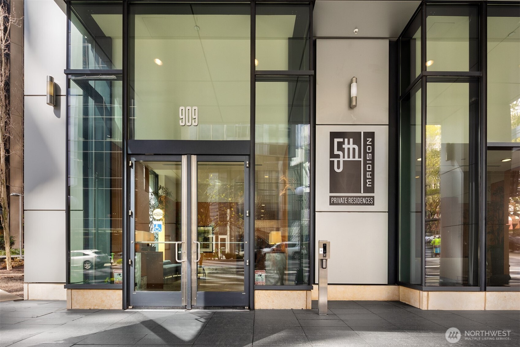 909 5th Avenue #1100, Seattle, WA 98164