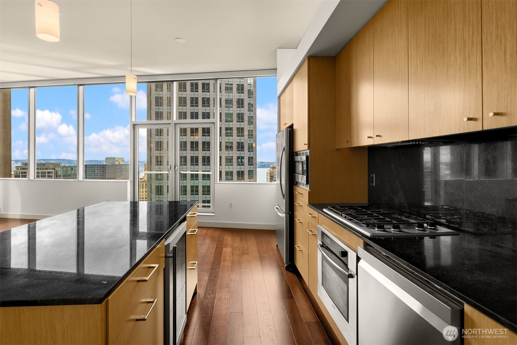 909 5th Avenue #1100, Seattle, WA 98164