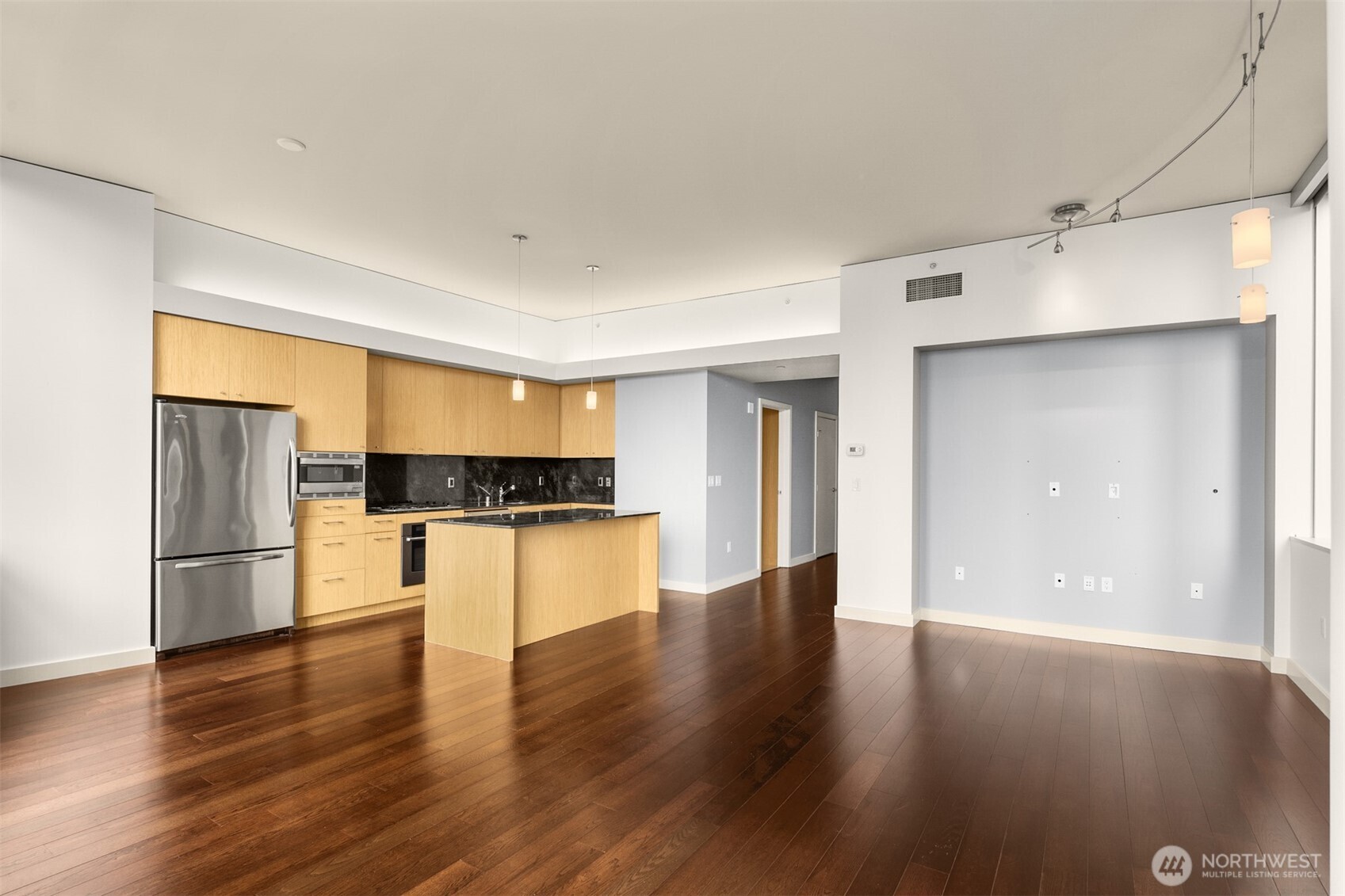 909 5th Avenue #1100, Seattle, WA 98164