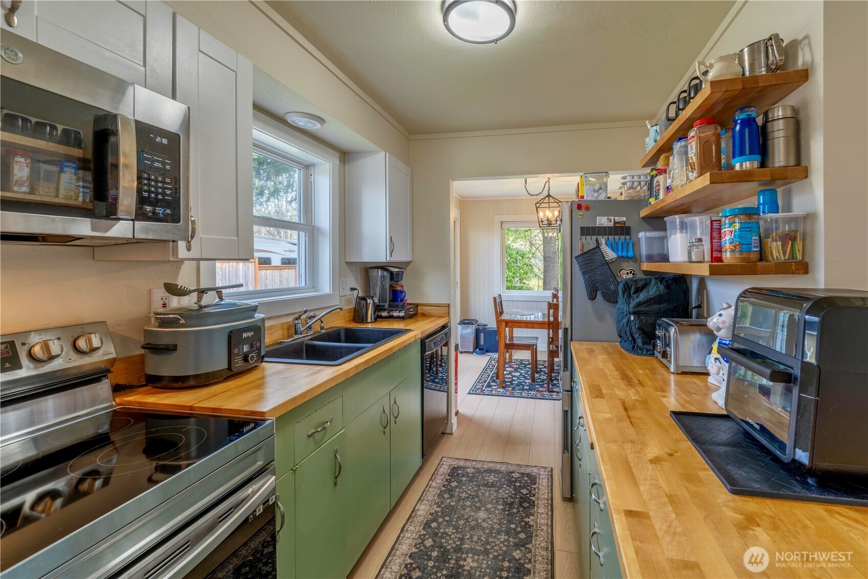 733 W 14th Street , Port Angeles, WA 98363