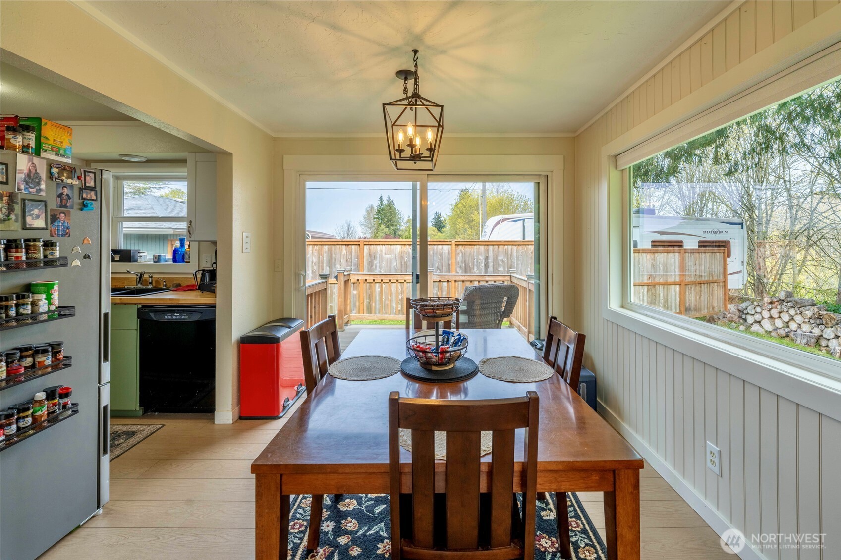 733 W 14th Street , Port Angeles, WA 98363