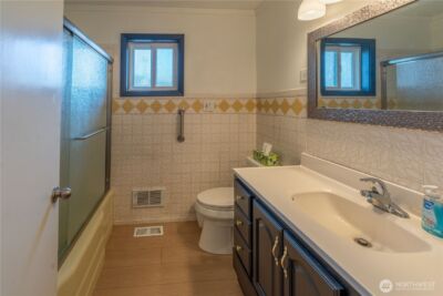 733 W 14th Street , Port Angeles, WA 98363 - Photo 18