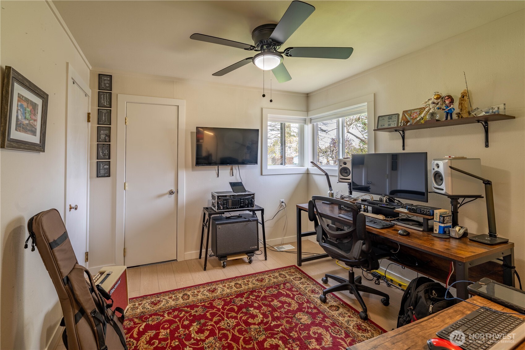 733 W 14th Street , Port Angeles, WA 98363