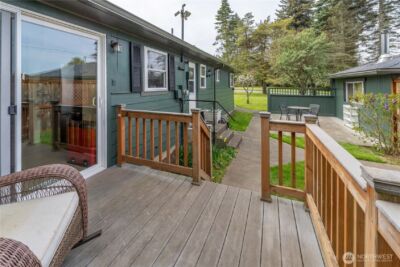 733 W 14th Street , Port Angeles, WA 98363 - Photo 22