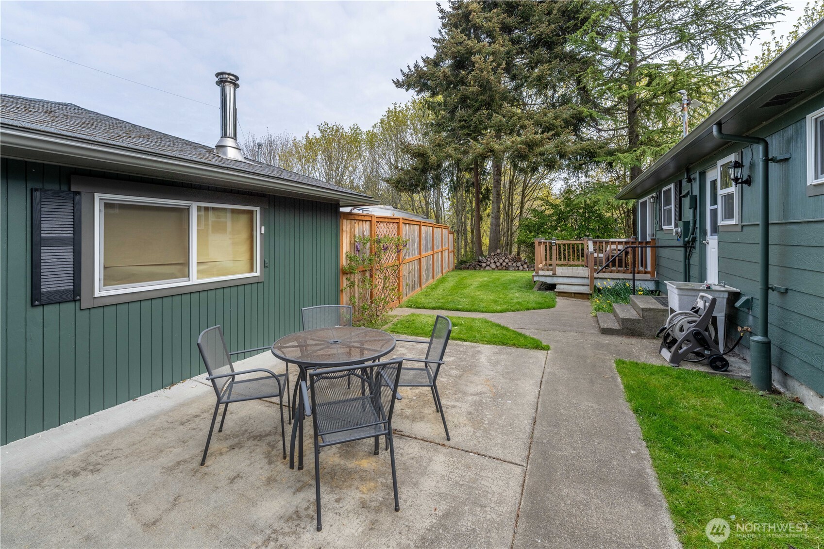 733 W 14th Street , Port Angeles, WA 98363