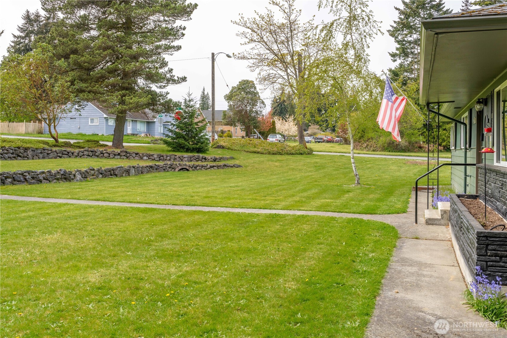 733 W 14th Street , Port Angeles, WA 98363