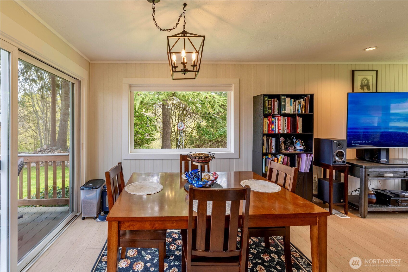 733 W 14th Street , Port Angeles, WA 98363
