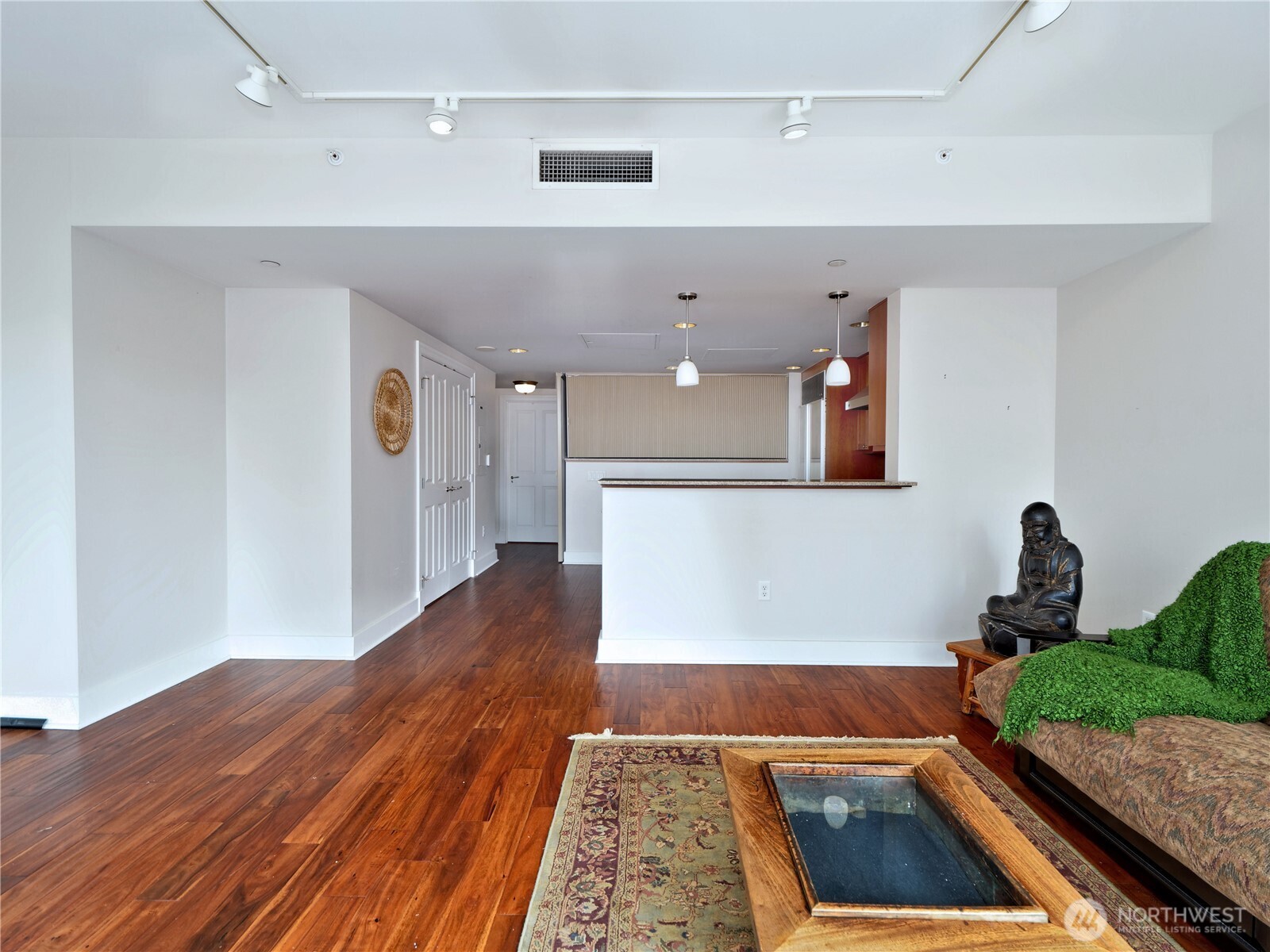 1500 4th Avenue #905, Seattle, WA 98101