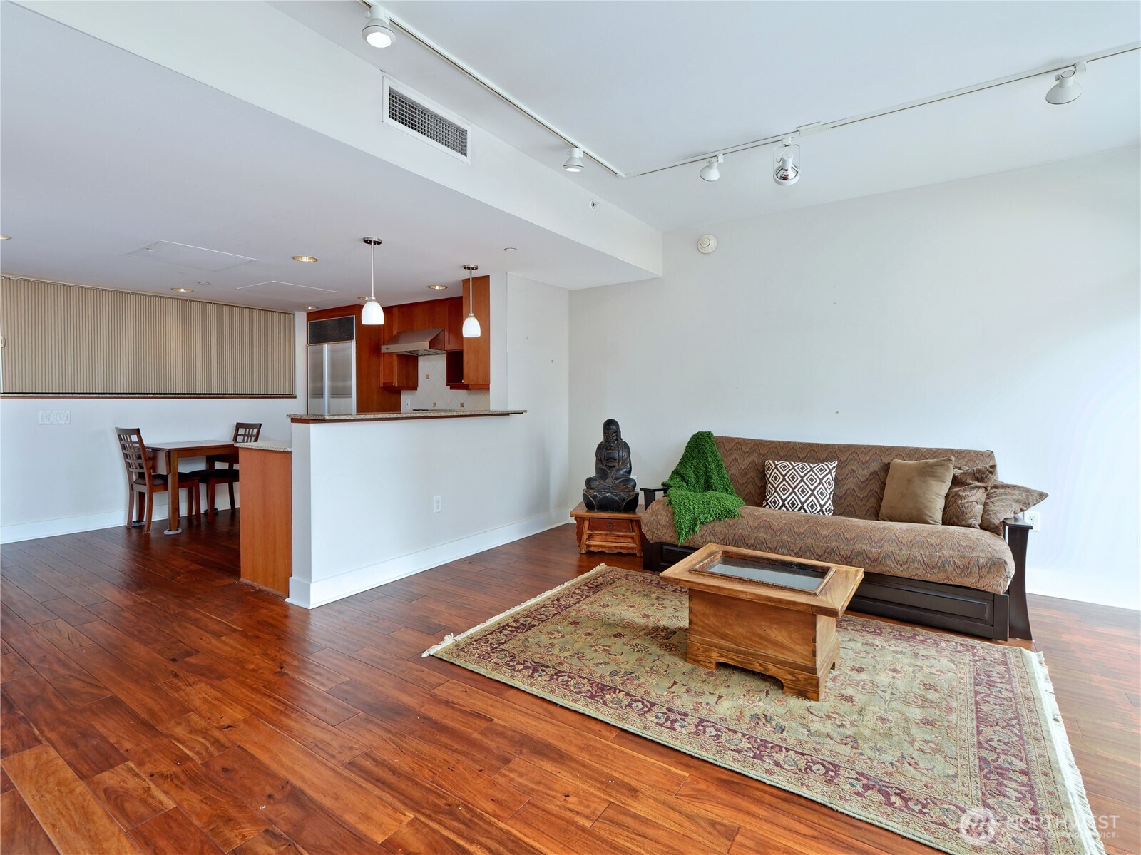1500 4th Avenue #905, Seattle, WA 98101