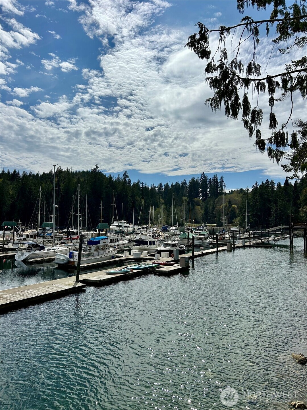 101 Pleasant Harbor Marina #C-21, Brinnon, WA 98320