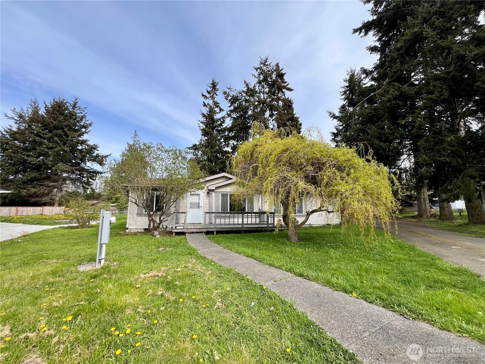 41 Allen Dr , Sequim, WA 98382