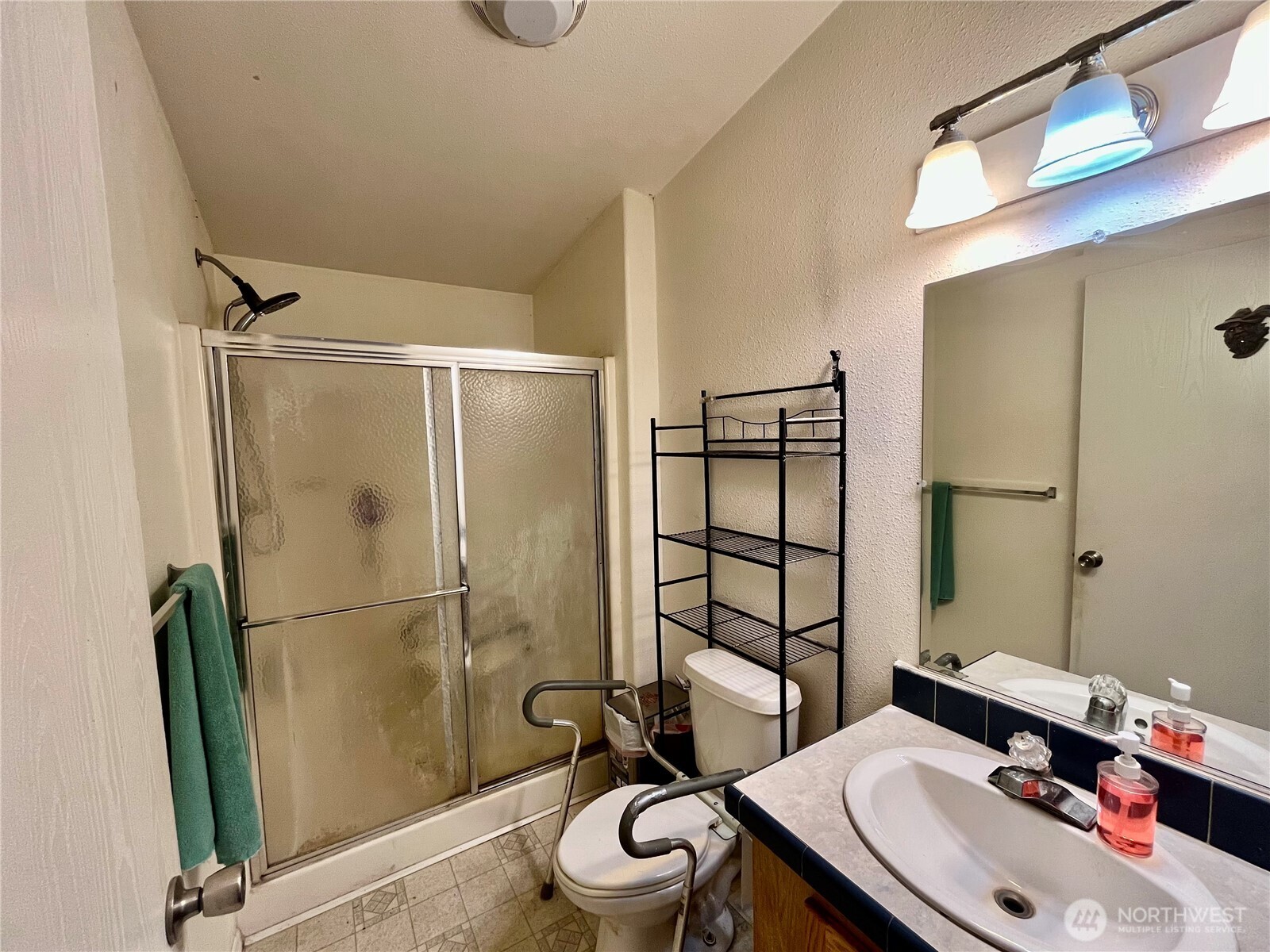 41 Allen Dr , Sequim, WA 98382
