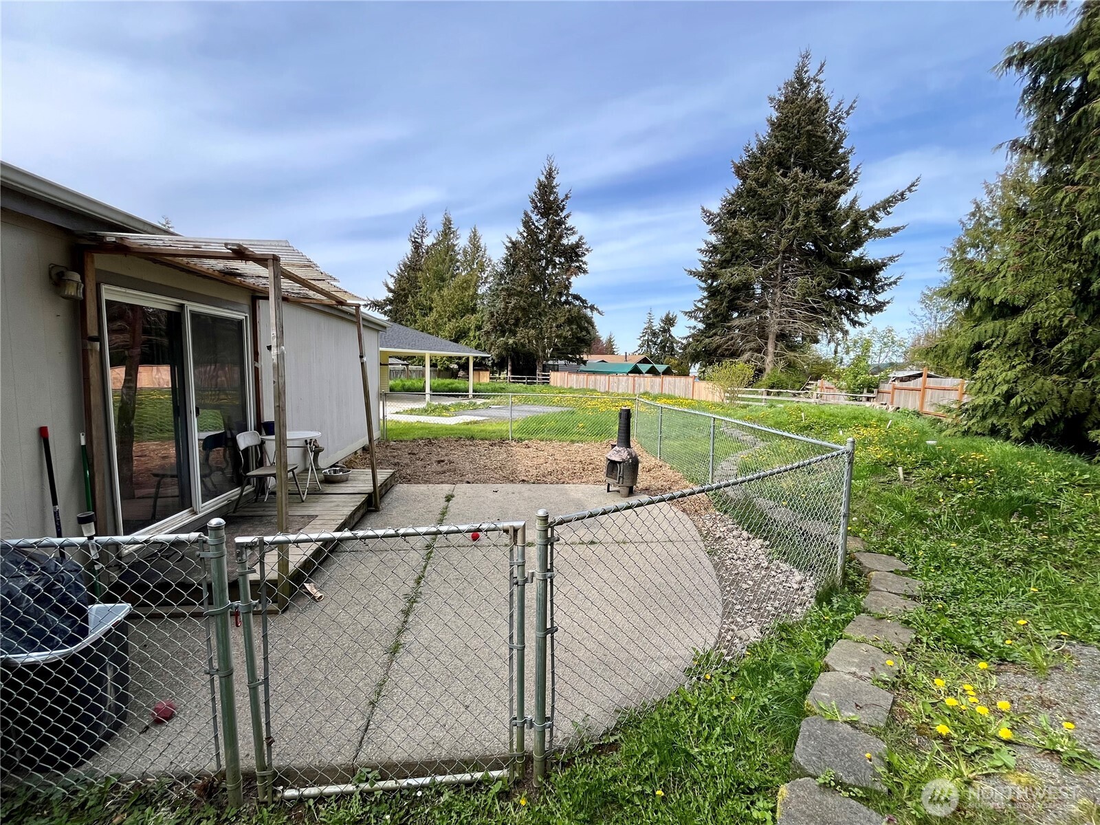 41 Allen Dr , Sequim, WA 98382