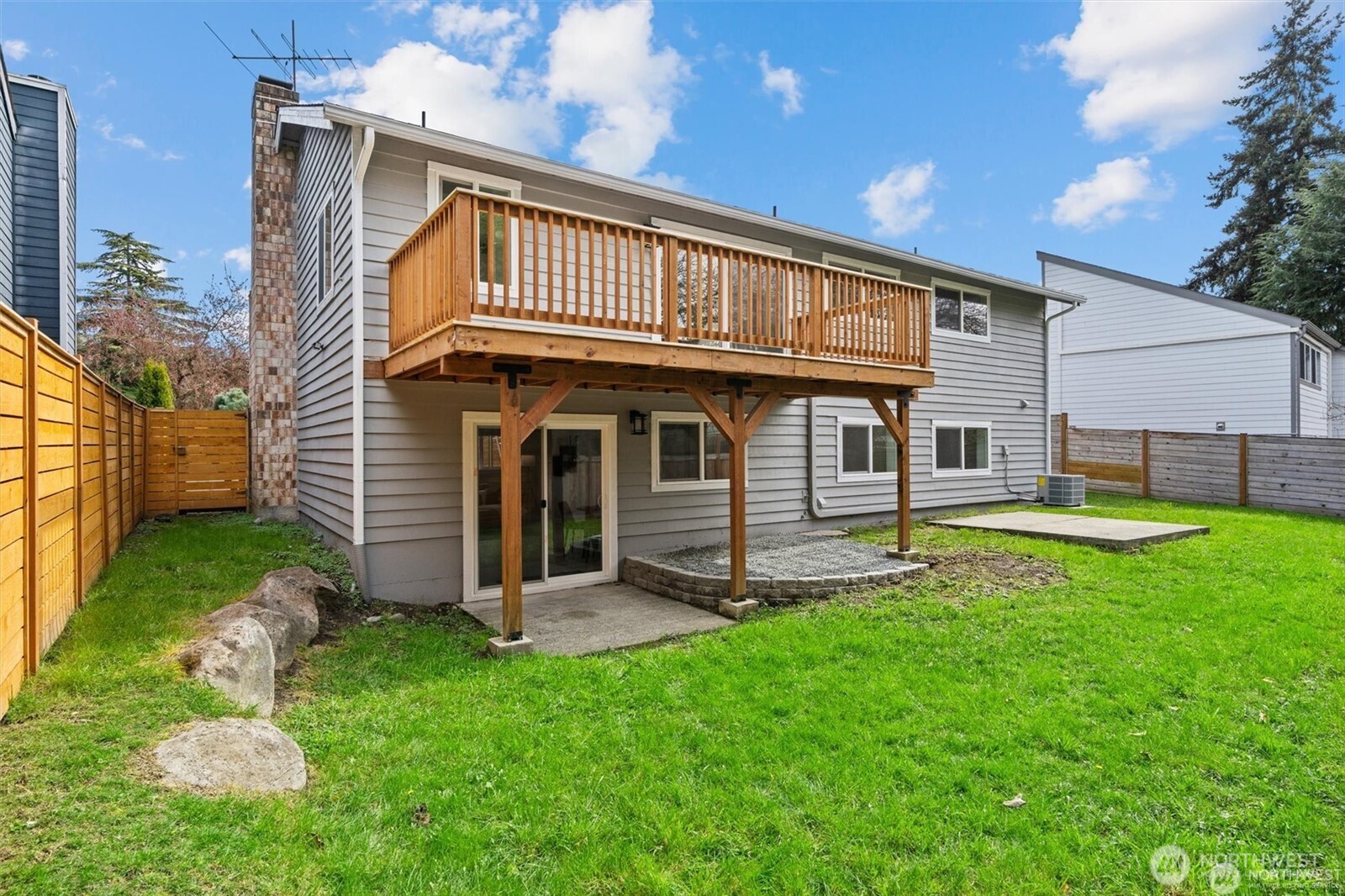 7407 25th Avenue NE, Seattle, WA 98115