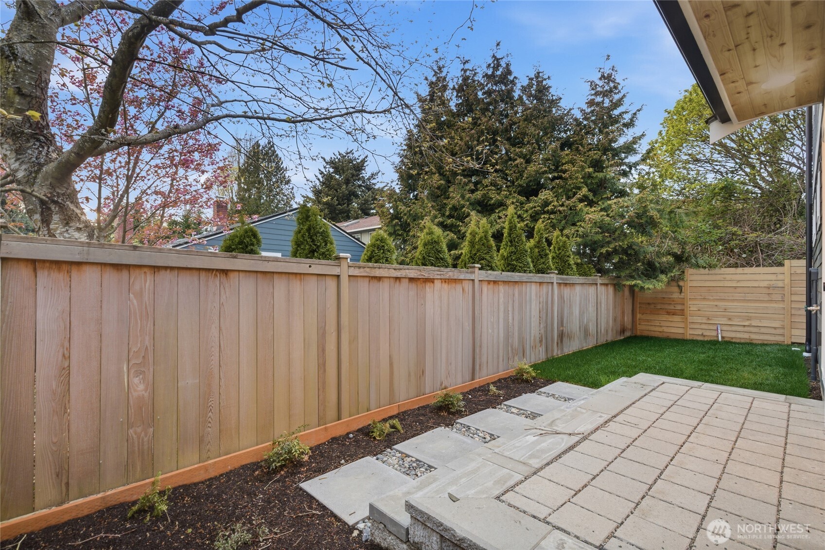 8817 Densmore Avenue N, Seattle, WA 98103