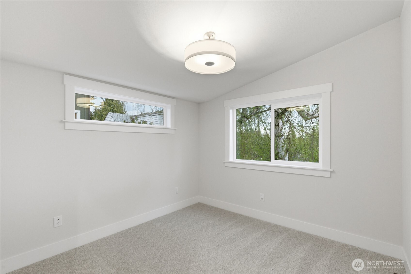 8817 Densmore Avenue N, Seattle, WA 98103