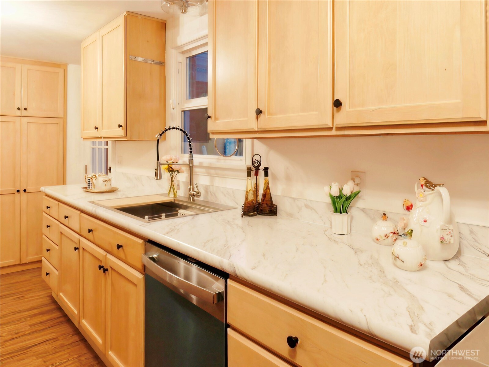 6513 Spencer Lane , Clinton, WA 98236
