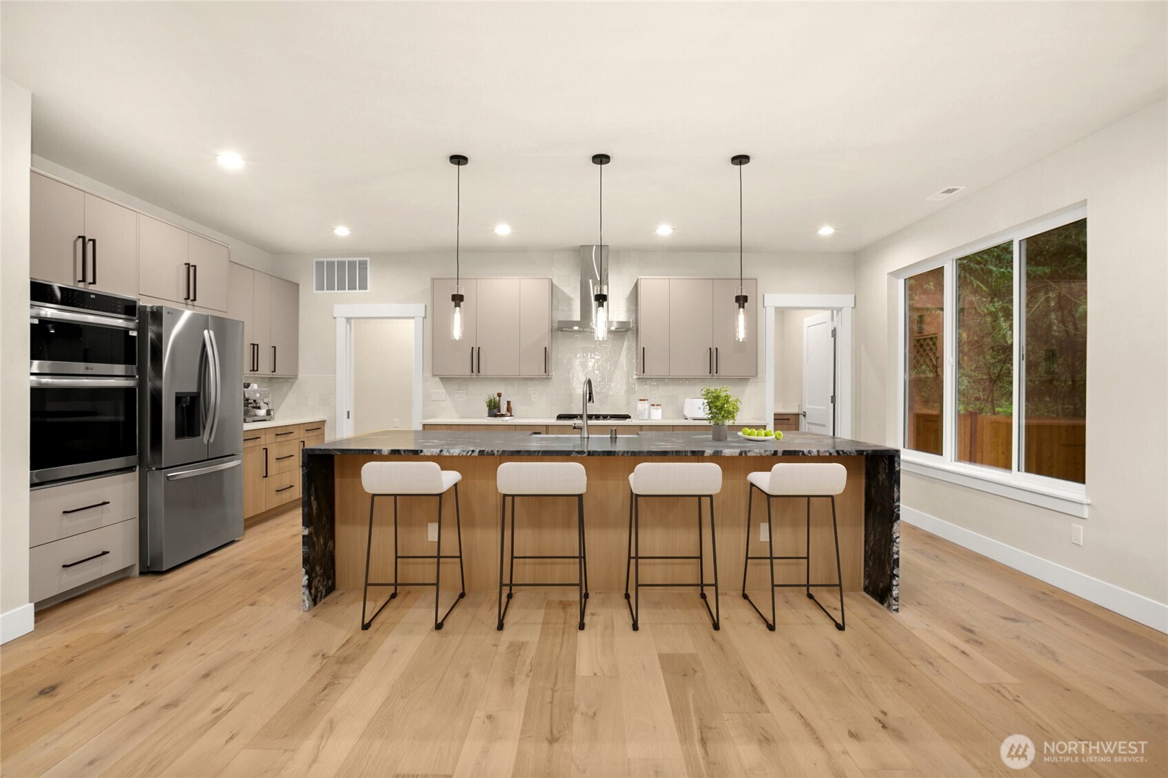 9929 228th Place SE, Woodinville, WA 98077