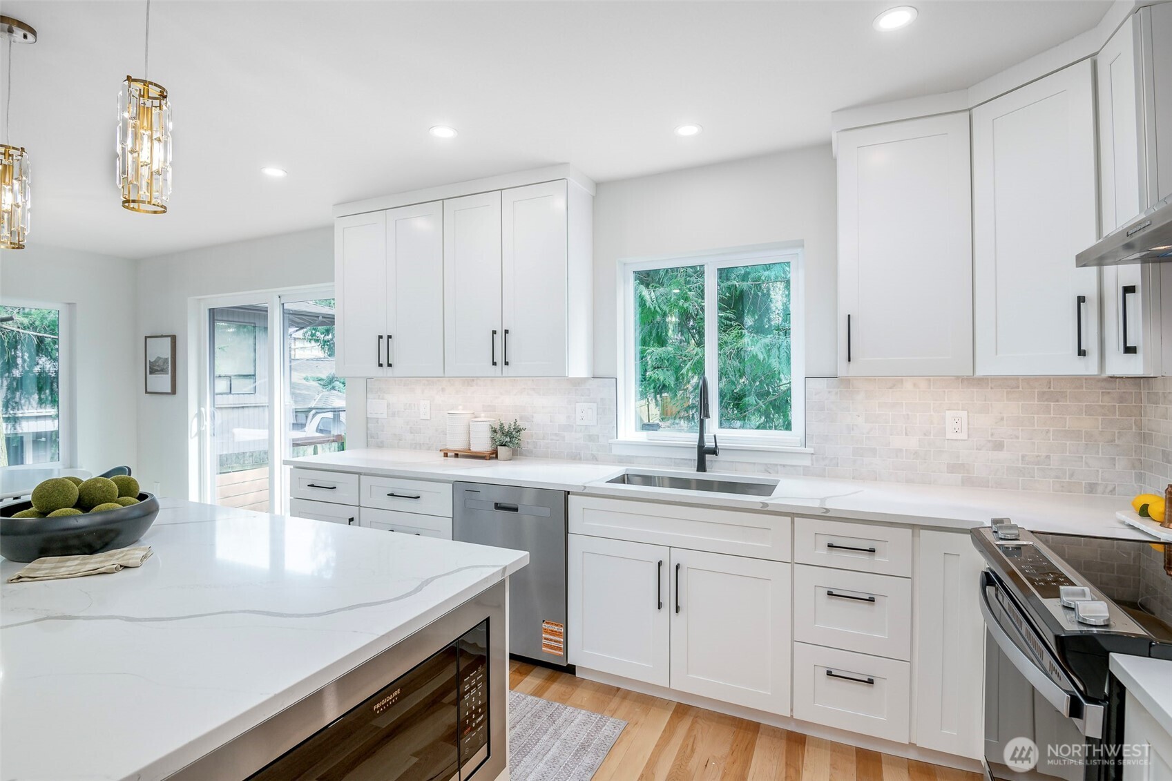 12646 NE 80th Street , Kirkland, WA 98033