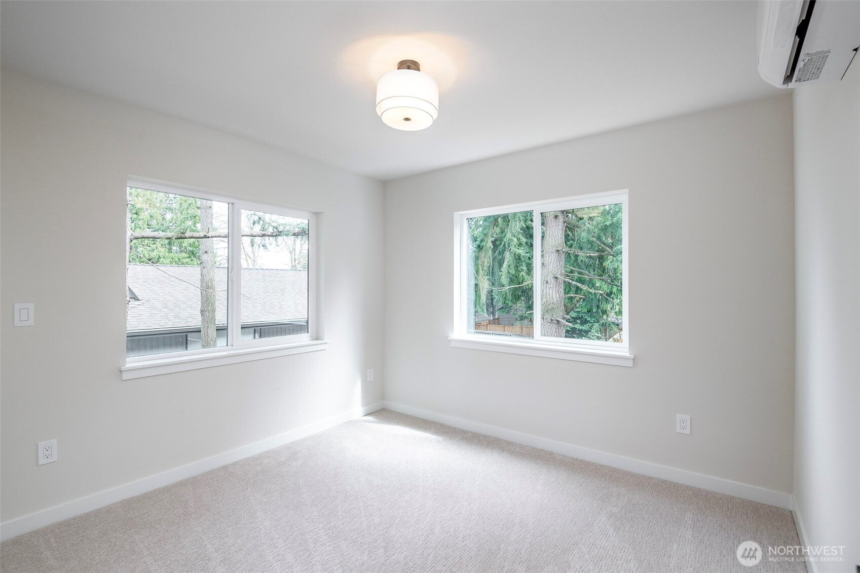 12646 NE 80th Street , Kirkland, WA 98033