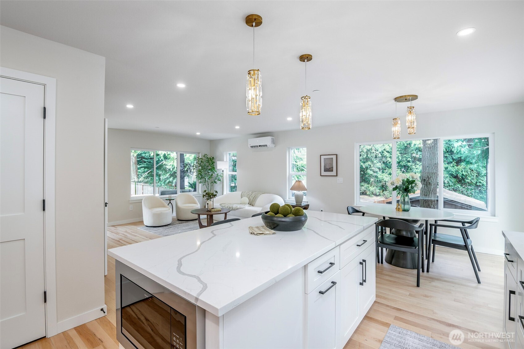 12646 NE 80th Street , Kirkland, WA 98033