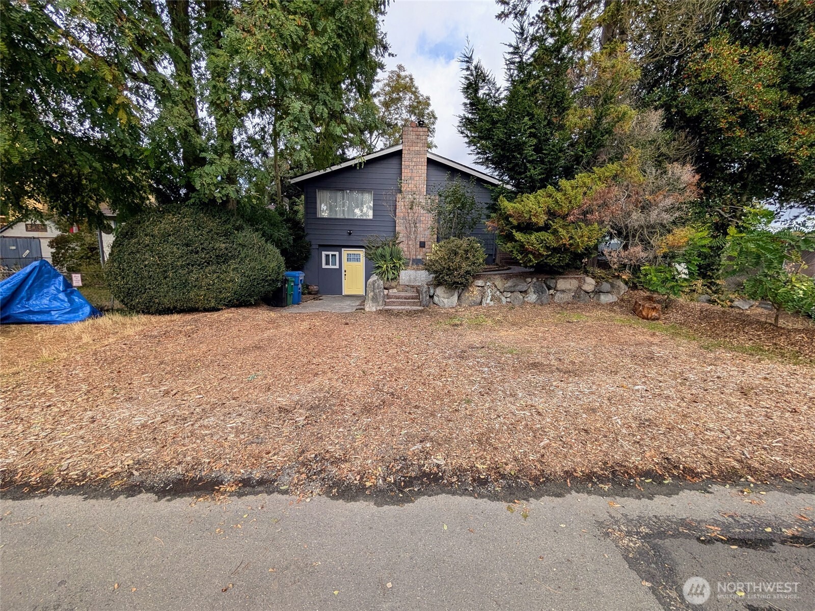936 N 101 Street , Seattle, WA 98133