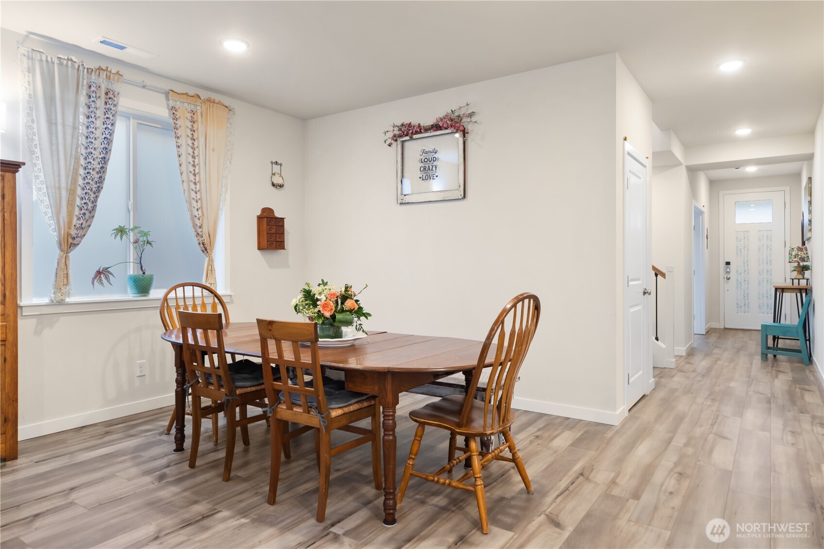 1777 Ashby Avenue NW, Poulsbo, WA 98370