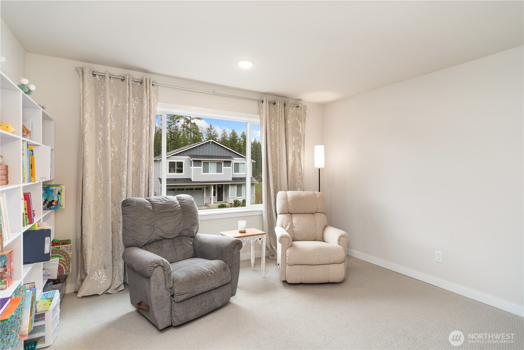 1777 Ashby Avenue NW, Poulsbo, WA 98370