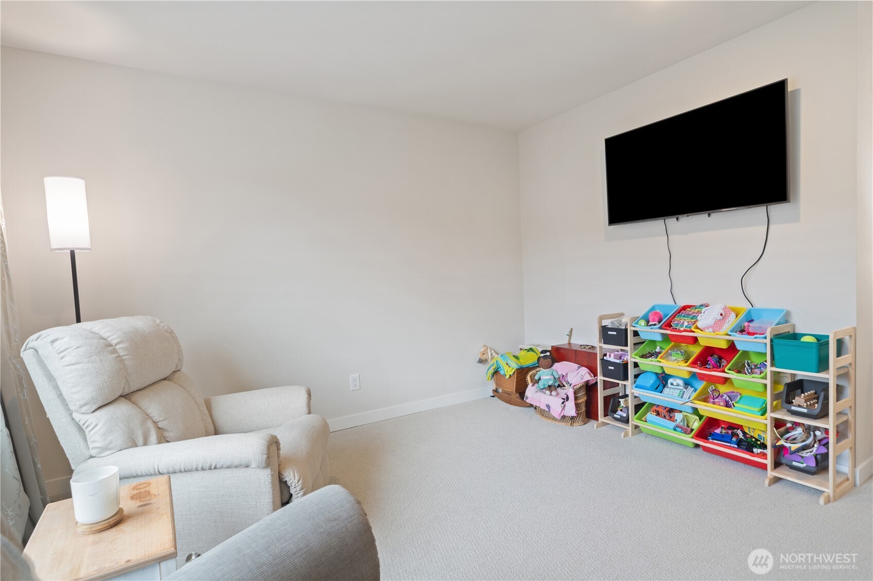 1777 Ashby Avenue NW, Poulsbo, WA 98370