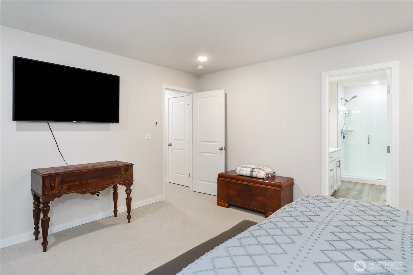 1777 Ashby Avenue NW, Poulsbo, WA 98370