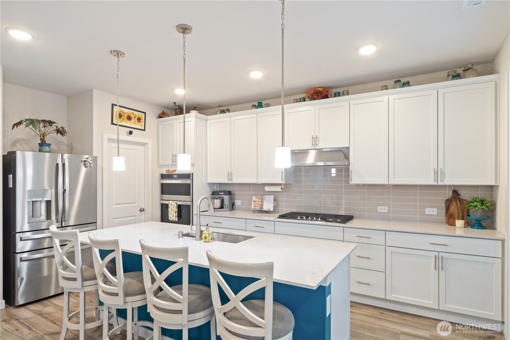 1777 Ashby Avenue NW, Poulsbo, WA 98370