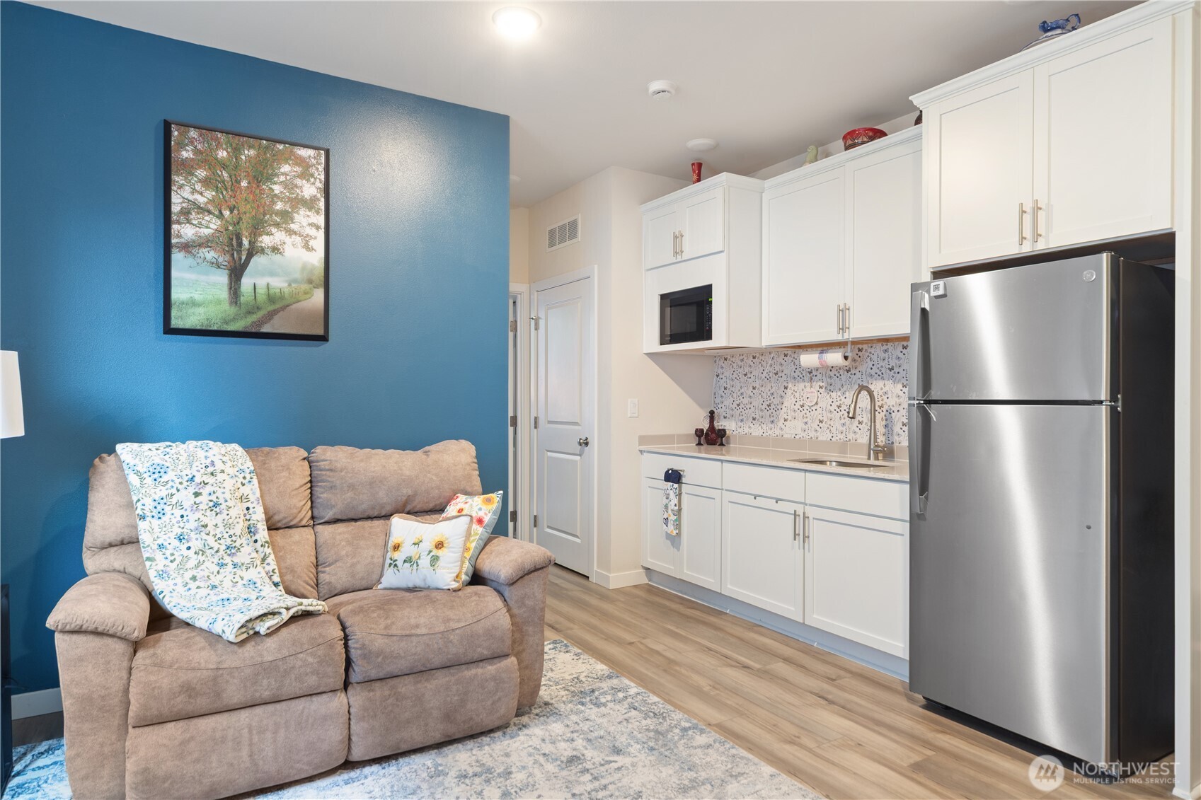 1777 Ashby Avenue NW, Poulsbo, WA 98370