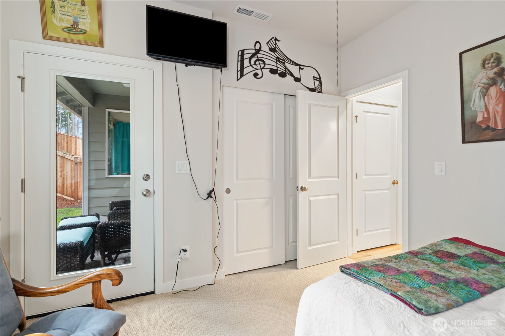 1777 Ashby Avenue NW, Poulsbo, WA 98370