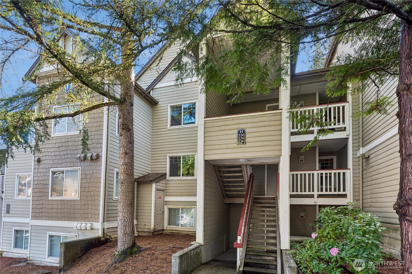 18501 SE Newport Way #H236, Issaquah, WA 98029