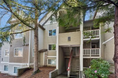 18501 SE Newport Way #H236, Issaquah, WA 98029 - Photo 1
