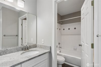18501 SE Newport Way #H236, Issaquah, WA 98029 - Photo 15