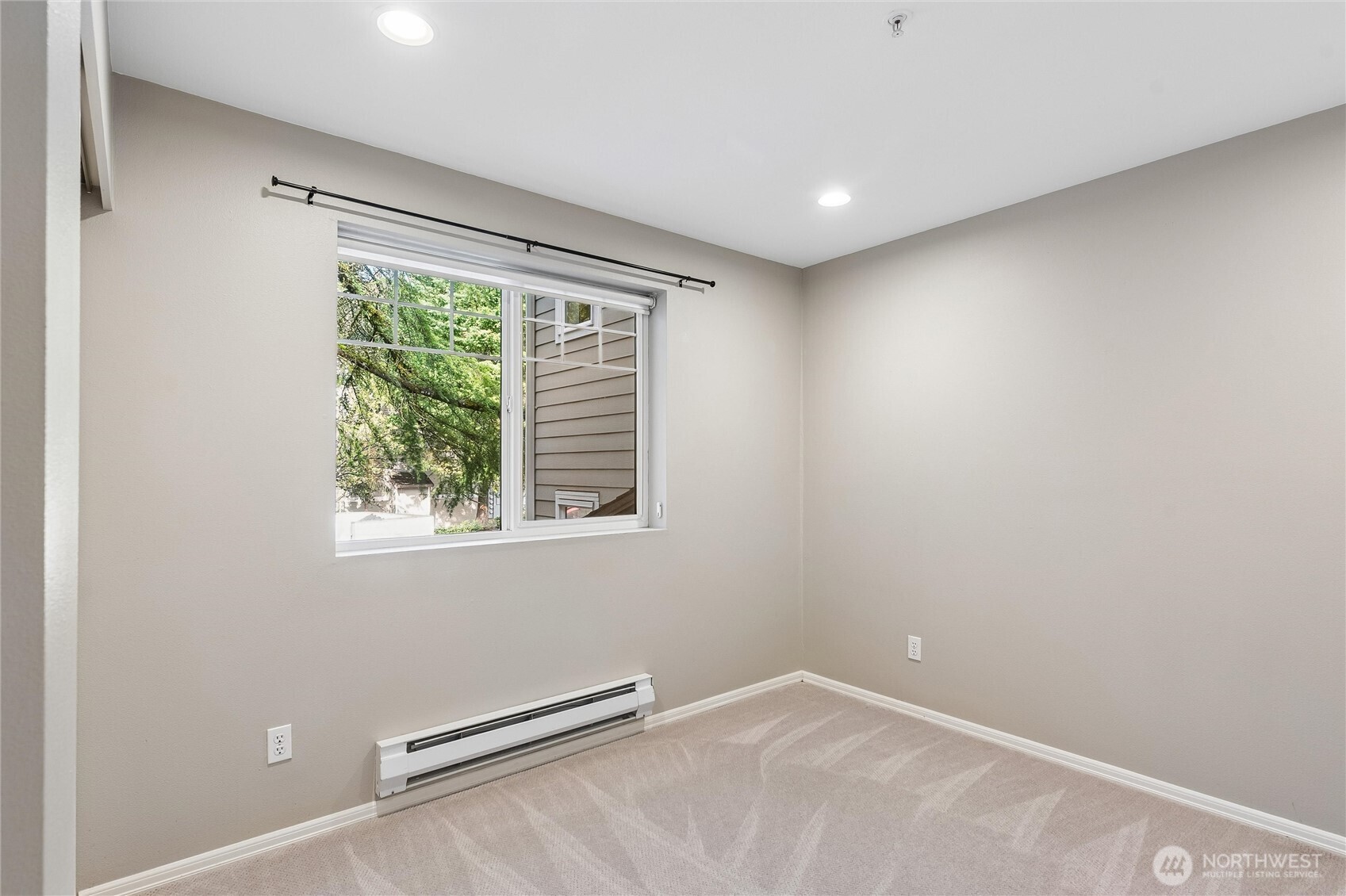 18501 SE Newport Way #H236, Issaquah, WA 98029